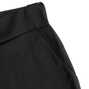 Ensemble de survêtement court pour femmes, pour le fitness et le streetwear, ensemble élégant 2 pièces pour femmes, idéal pour les tenues décontractées et athlétiques - Product Image 6