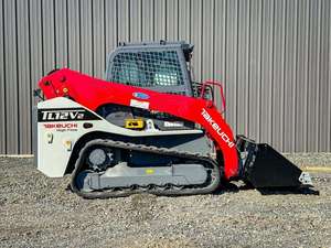 Minicargadora de orugas Takeuchi TL12V2 de alto flujo para construcción - Product Image 2