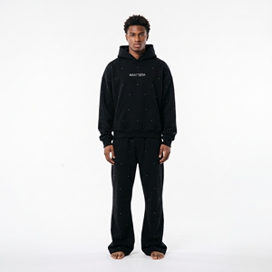 Ensemble survêtement femme noir à strass, pantalon large, ensemble assorti, streetwear oversize, logo personnalisé, tenue décontractée - Product Image 3