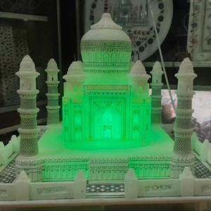Escultura de Mármol Blanco Pulido Hecho a Mano de Alta Calidad, Obra Maestra del Taj Mahal para Decoración del Hogar, Villa, Hotel, Vestíbulo u Oficina - Product Image 3