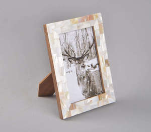 100% Natural Mother of Pearls Photo <b>Frame</b> Handicraft for Office Decorate Best Quality <b>Other</b> <b>Frames</b> MOP Photo <b>Frame</b> for Home - Product Image 1