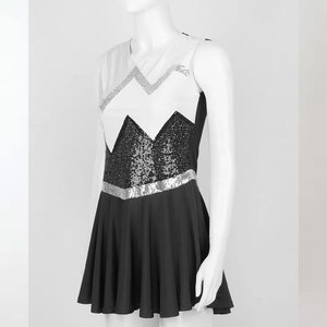 Costumes de performance de qualité supérieure en gros, robes de cheerleading de haute qualité pour l'école, ensembles d'uniformes de cheerleading par sublimation en grande quantité - Product Image 1