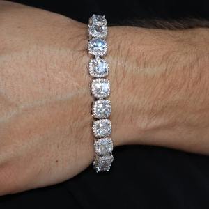 Nouveaux bracelets carrés en or jaune 10 carats sertis de diamants en moissanite, design tendance, pour unisexe, style hip-hop, bracelets en moissanite - Product Image 2