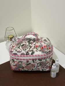 Niharo Floral <b>Quilted</b> Cotton Cosmetic <b>Bag</b> with Pink Trim Handle for Travel <b>Storage</b> Wholesale Custom Large Zipper Foldable - Product Image 3
