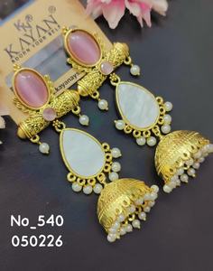 Pendientes Chandbali de Oro Laminado con Piedra Azul, Engaste de Bisel, Joyería Étnica Tradicional India de Moda para Mujer al por Mayor - Product Image 2