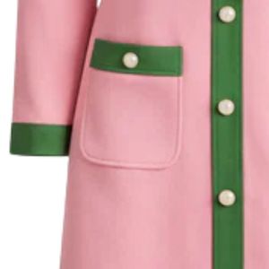Robe en tricot AKA Ponte pour femme, rose avec bordure verte, boutonnée sur le devant, élégante, tenue grecque de sororité, formelle, décontractée, stylée - Product Image 4