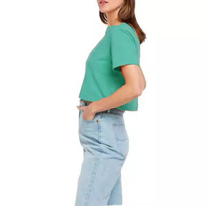 ผู้ผลิตและจำหน่ายเสื้อครอปท็อปผู้หญิง สีพื้น แขนสั้น รุ่นใหม่ คอกลม ทรงเข้ารูป เสื้อยืดผู้หญิง - Product Image 4