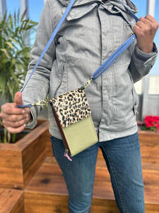 ใหม่จริงทําด้วยมือรีไซเคิลขนหนังหนังสลิงมือถือกระเป๋าหลายสีผู้หญิงสไตล์สัตว์พิมพ์ที่ไม่ซ้ํากันมือถือCrossbodyกระเป๋า - Product Image 2