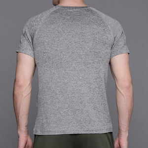 T-shirt gris à manches courtes et col rond pour homme, coupe classique, couleur unie, en jersey tricoté écologique, séchage rapide, style sportif décontracté - Product Image 4