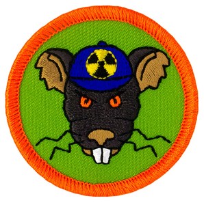 Patch brodé circulaire thermocollant avec motif chauve-souris et symbole de rayonnement, fond vert, bordure orange, en feutre non tissé - Product Image 1