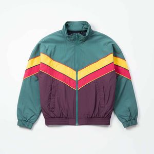 เสื้อแจ็คเก็ต Daphnia Retro รุ่น Unisex วินเทจ ลายเชฟรอน เสื้อกันลมแบบสปอร์ตสั่งทำพิเศษ คุณภาพสูง พร้อมซิปแบบ Retro สไตล์สตรีทแวร์ - Product Image 1