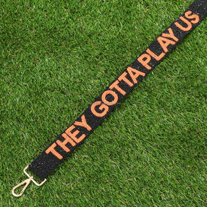 Correa de bolso con cuentas personalizada ELLOS TIENEN QUE JUGAR A NOSOTROS | Correa cruzada con cuentas de semillas hechas a mano con texto | Correa de hombro ajustable - Product Image 4