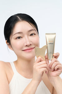 Kit de Soins Coréens pour le Visage : Outil Facial Gua Sha en Forme de Cœur, Crème Liftante et Raffermissante, Kit de Sculpture du Visage, Massage Facial Anti-Âge et Raffermissant - Product Image 4