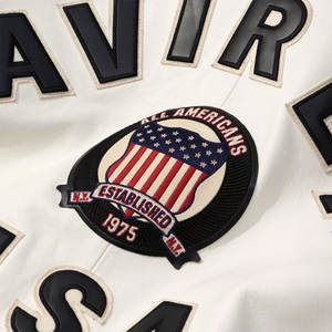 Blousons universitaires d'hiver pour hommes OEM – Fournisseur direct d'usine – Blouson de baseball universitaire haut de gamme en toile avec fermeture éclair et laine – Qualité supérieure pour les commandes en gros - Product Image 3