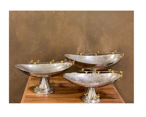 Ensemble de 3 bols à dessert de tailles différentes, en aluminium couleur argent, pour servir les aliments, provenant d'un fabricant d'articles d'artisanat pour la maison - Product Image 1
