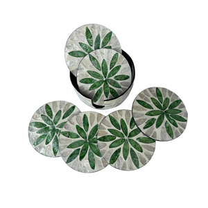 ที่รองแก้วมุกทรงกลมแบบมีฐาน พร้อมลายเปลือกหอย สำหรับใช้ในสำนักงาน บ้าน โต๊ะอาหาร ภาชนะบนโต๊ะอาหาร และแผ่นรอง - Product Image 1