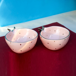 Bol en métal élégant en forme de grenade avec bordure dorée et finition émaillée, soucoupe chic à pois pour une dégustation raffinée à la maison - Product Image 5