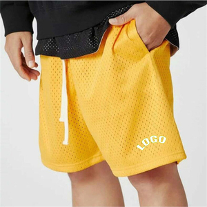 Shorts de sport pour hommes personnalisés, style urbain, en maille 100% polyester respirante, taille mi-haute, avec cordon de serrage, séchage rapide, service OEM - Product Image 1