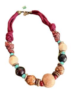 Collier fantaisie couleur graine et perles de verre bonne qualité fait à la main collier élégant - Product Image 5