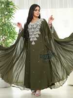 Robe longue ethnique légère pour femmes adultes, grande taille, en georgette, à col montant, manches longues, unie, avec ourlet évasé, ornée de perles et de paillettes faites à la main