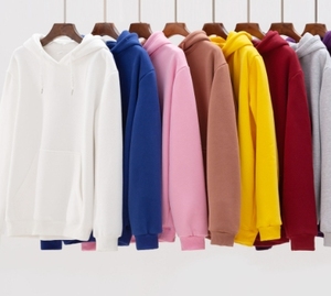 Sweat à capuche unisexe en molleton de coton coupe ample, épaules tombantes, poche kangourou, ourlet côtelé, style streetwear moderne et décontracté - Product Image 1
