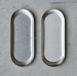 Plateau de service en métal fait main pour centre de table et usage domestique/restaurant, couleur et taille personnalisables - Product Image 4