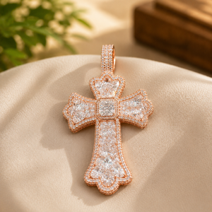Pendentif croix en moissanite plaqué or 18 carats, breloque diamant, bijoux unisexes, pendentifs à thème chrétien - Product Image 3