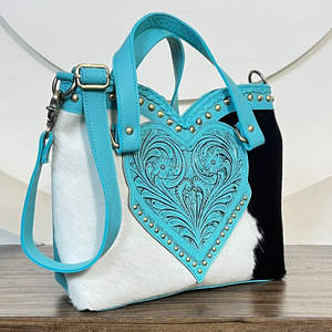 Sac fourre-tout tendance en cuir repoussé turquoise en forme de cœur, en cuir de vachette premium, avec bandoulière, collection Mars 2026 - Product Image 4