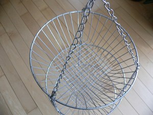 Canasta Colgante Metálica de 3 Niveles, Desmontable, Moderna y de Alta Calidad, para Almacenamiento de Frutas y Verduras en la Cocina, Fabricada con Hierro Sostenible - Product Image 3