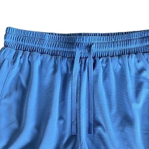 Shorts de sport Muay Thai MMA personnalisés imprimés par transfert thermique, norme internationale, 100% polyester, légers et respirants - Product Image 4