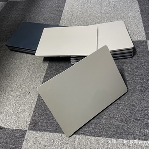 MacBook Air 2022 de 13.6 Pulgadas, M2, 8GB de RAM, 256GB SSD, Portátil de Segunda Mano, Pantalla Táctil de 120Hz, GPU Integrada, 18 Horas de Autonomía - Product Image 2