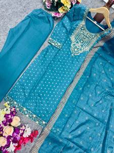 Conjunto de Kurti Tradicional Modesto Indio-Pakistaní para Mujer, Última Tendencia, Shalwar Kameez Étnico Premium para Fiestas y Eventos - Product Image 4