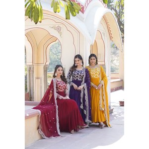 Vestido de noche de diseñador con vestido bordado de lentejuelas y Dupatta para fiesta - Product Image 5