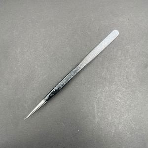 Pince à épiler professionnelle en acier inoxydable durable avec logo personnalisé, à pointe fine, pour cils, outil de beauté, vente en gros - Product Image 3