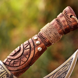 Hache à pizza rustique Viking, faite à la main, en acier à haute teneur en carbone, manche en bois, coupe-pizza DIY OEM, accessoire de cuisine - Product Image 2