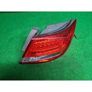 ชุดไฟท้ายขวา Grandeur/Azera มือสอง ของแท้ OEM 924023L500 - Product Image 1