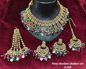 Conjunto de collar choker Kundan Shadow indio para novias, chapado en oro, conjunto de joyería tradicional para boda con aretes a juego. - Product Image 2