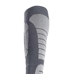 Chaussettes d'équitation pour jeunes en tissu respirant avec matière douce au toucher, séchage rapide et propriétés antibactériennes, service OEM - Product Image 3