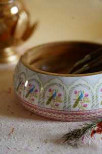 Bol de service décoratif en bois émaillé artisanal chic, vaisselle unique imprimée à la main pour fruits, collations, salades, desserts, repas - Product Image 3