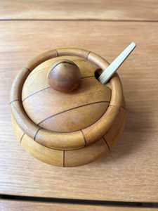 Tarro de Almacenamiento de Madera de Acacia con Tapa, Contenedor de Almacenamiento de Cocina de Madera Hecho a Mano, Tarro de Especias de Madera Natural, Almacenamiento Decorativo de Alimentos - Product Image 1