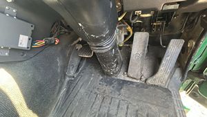 Cabina Manual Usada para ISUZU Giga - Product Image 4