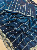Sari indien traditionnel ethnique pour femmes, orné de broderies de sequins, idéal pour les mariages et les événements festifs.