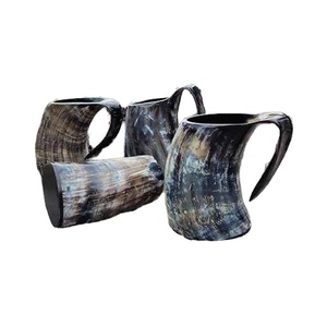 Taza de cuerno para beber pulida hecha a mano india de alta calidad de 600ml capacidad de 600ml para café o cerveza estilo vikingo con motivo Animal - Product Image 1