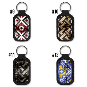 Llaveros Artesanales con Cuentas y Bordados a Precios Accesibles, Hermosos Adornos para Bolsos para Mujeres, Niñas, Regalos y Ocasiones Especiales - Product Image 5