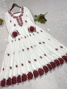 Best Quality Beautiful Designer Embroidery Work on Silk Fabric Bollywood Style Anarkali <b>Top</b> Dupatta Set at Wholesale Price - Product Image 2