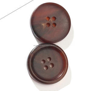Venta caliente de calidad superior Buffalo & Ox Horn Color Button Blank Honey Color para prendas Button At Wholesale ágata - Product Image 1