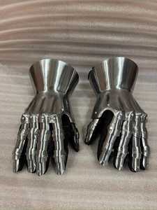 Gants d'armure en acier inoxydable plaqués argent, style médiéval, design gothique, artisanat métallique soudé personnalisé - Product Image 2