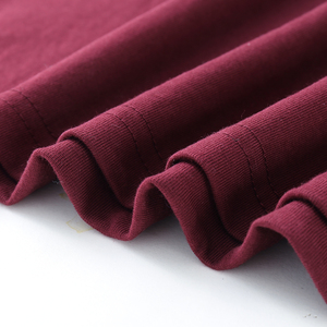 เสื้อยืดผู้ชายลายกราฟิกแฟชั่นสำหรับฤดูร้อน ผ้าฝ้าย 100% ซักเครื่องได้ คอกลม แขนสั้น ผ้าหนัก 180 กรัม ทรงยาว สวมใส่ได้ทั้งแบบลำลองและเป็นทางการ - Product Image 4