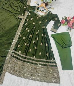 Traje Anarkali de Seda Chinon Bordado Premium, Listo para Usar, con Dupatta, Ropa Islámica al por Mayor, Ropa de Fiesta para Mujer - Product Image 6