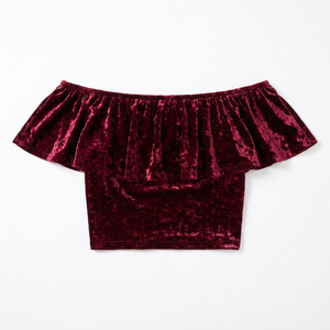 Chemisier court en velours bordeaux personnalisé, à épaules dénudées, avec volants, pour femme, style boutique, tenue de soirée, mode contemporaine - Product Image 3